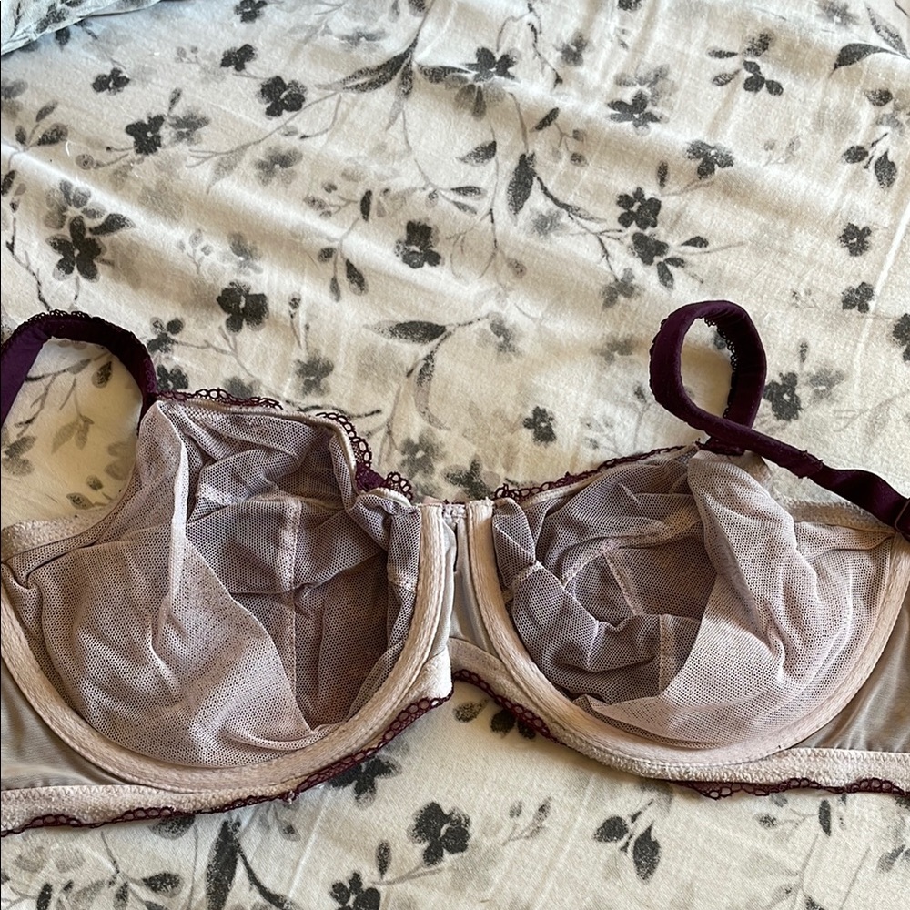Body by Victoria Unlined Demi Bra with pink bow - Picture 4 of 8
